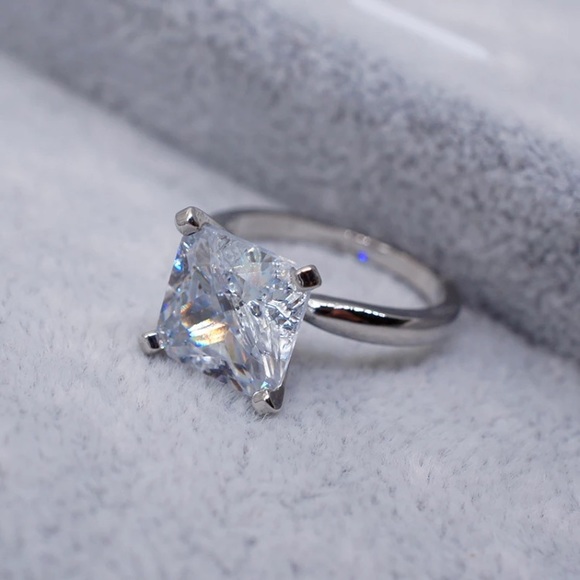 🔥💎New white sapphire sterling silver ring - Picture 4 of 4